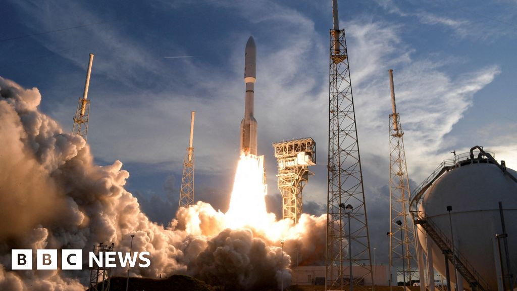 Amazon to spend $11bn on satellite firm in growing Starlink rivalry